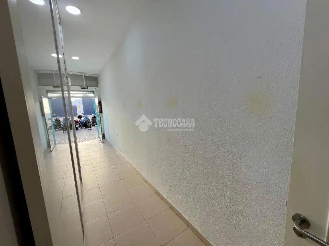 Local comercial de lloguer a Núcleo urbano, imagen 13