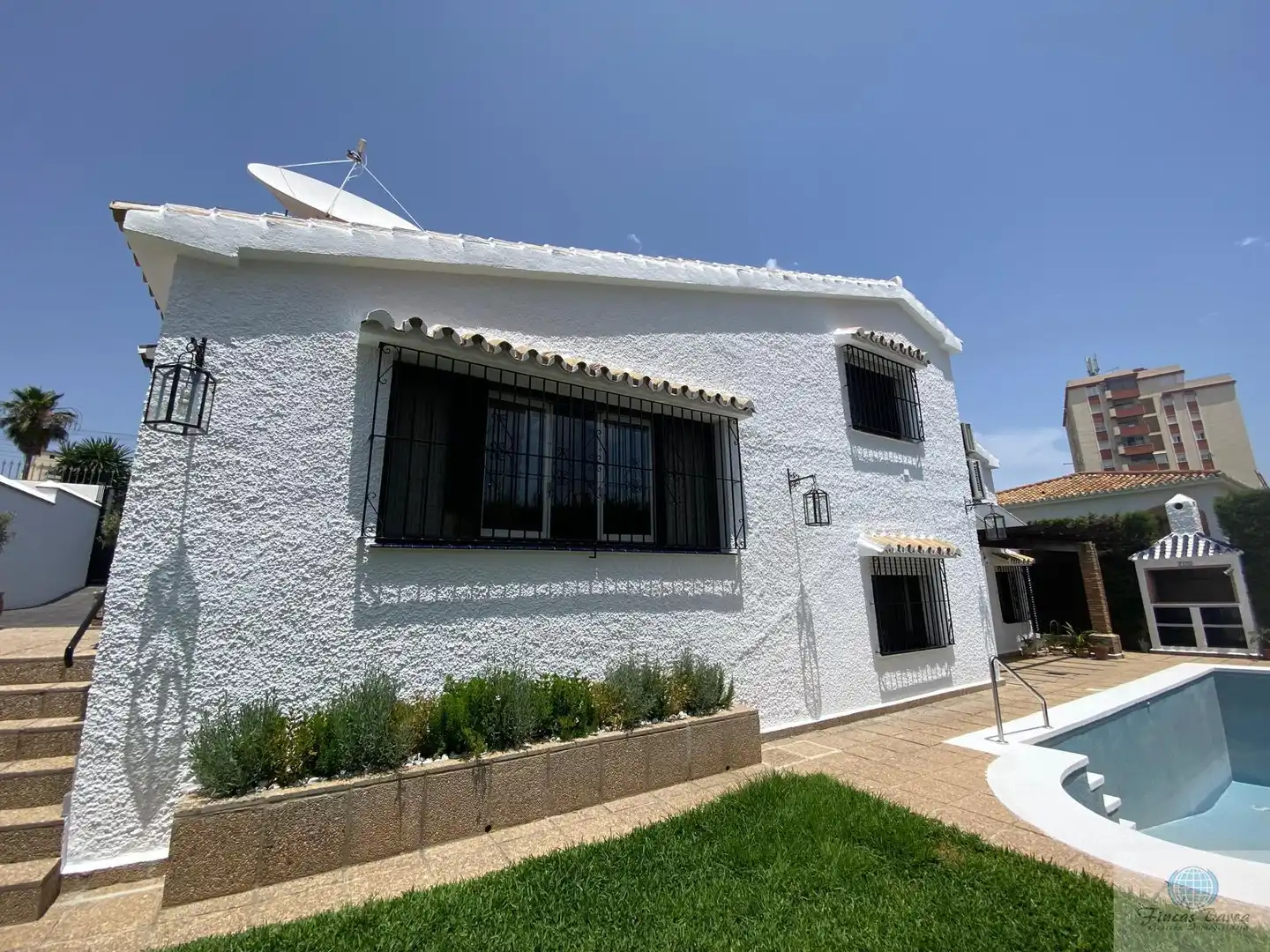 Chalet con piscina en venta en Castillo Sohail - Myramar, imagen 14