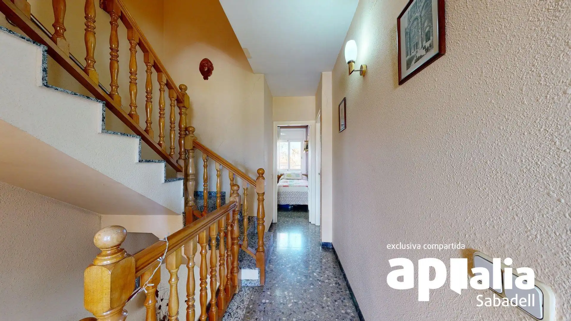 Casa adosada en venta en Barberà del Vallès con Calefacción, Terraza y Balcón