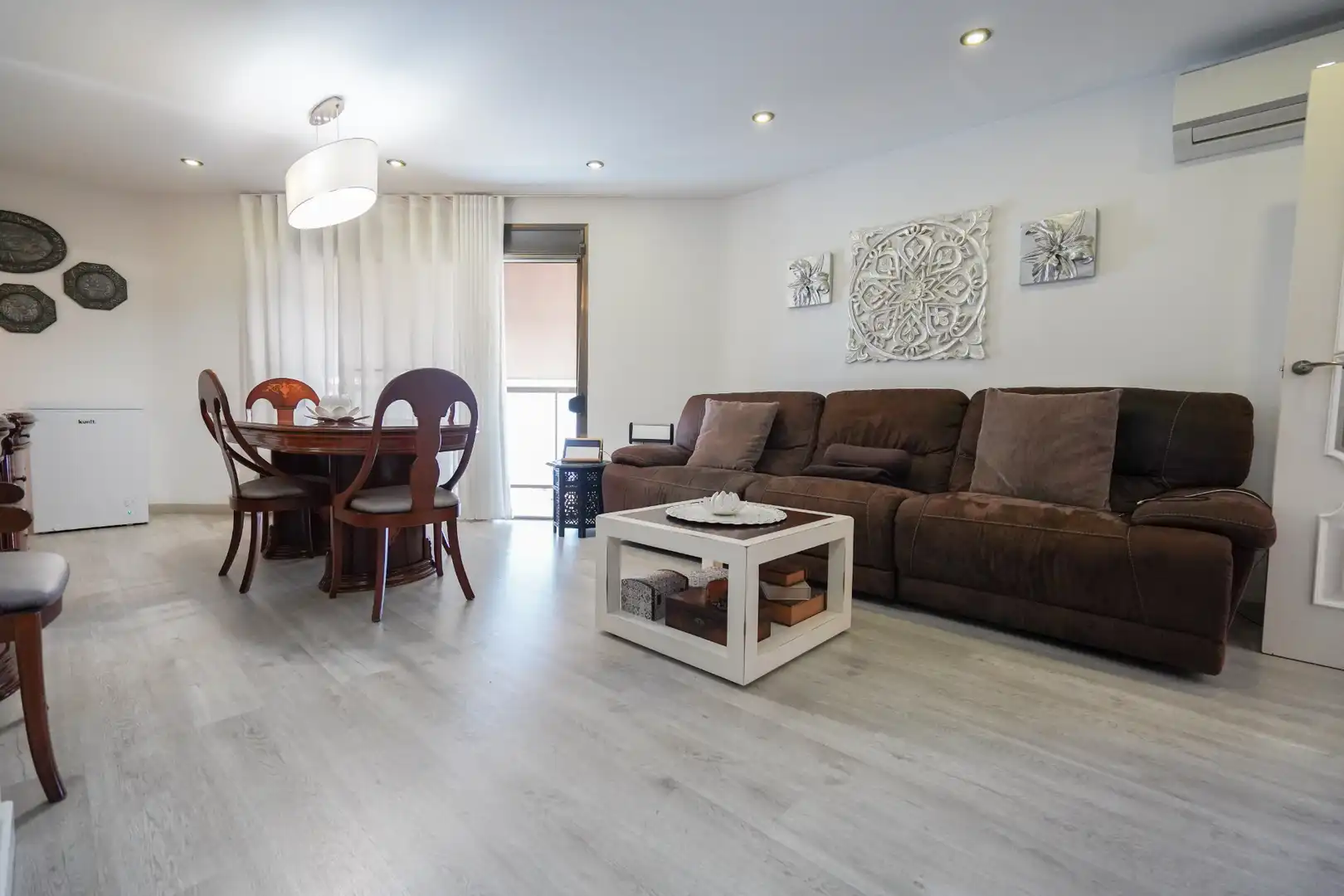 Sala d'estar de Casa o xalet en venda en Tarragona amb Aire condicionat, Calefacció i Parquet