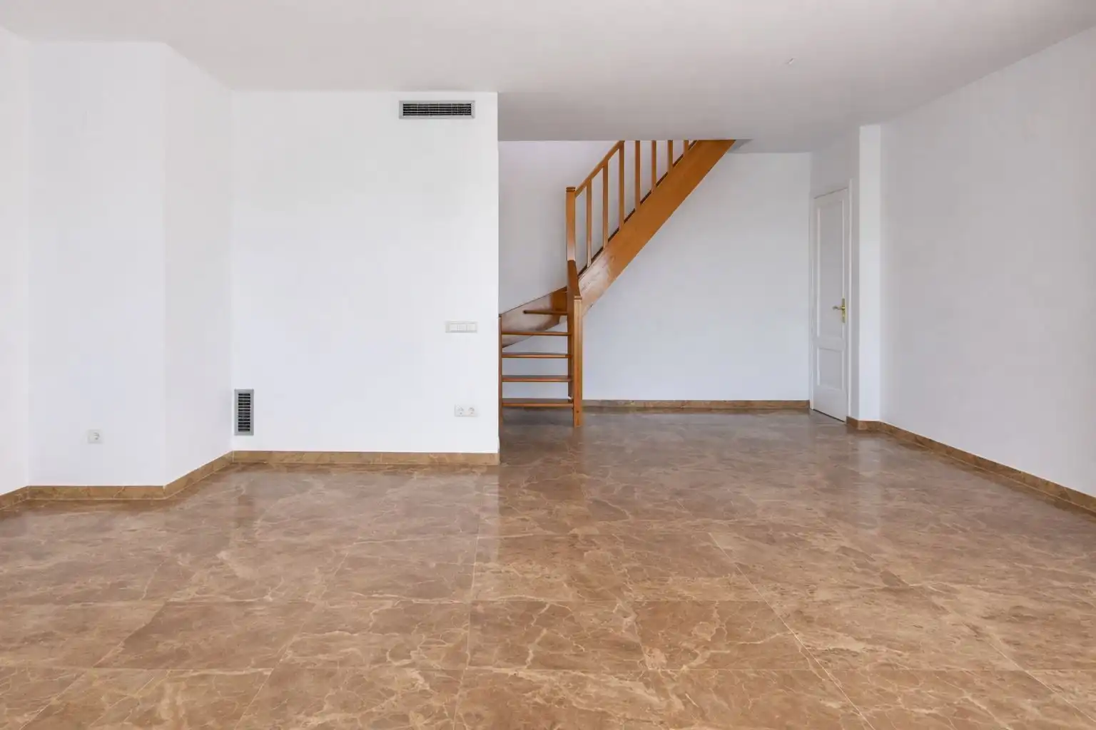 Ático en venta en Gavà con Aire acondicionado, Terraza y Trastero