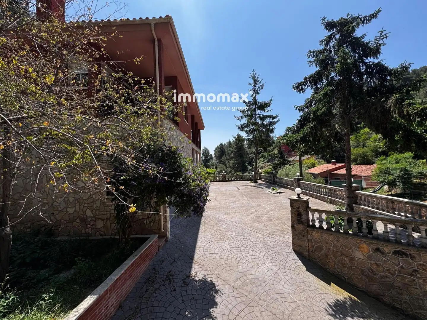 Vista exterior de Casa o chalet en venta en Vallirana con Aire acondicionado, Calefacción y Terraza