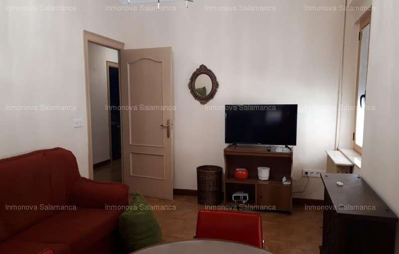 Sala d'estar de Pis de lloguer en Salamanca Capital amb Calefacció, Forn i Microones