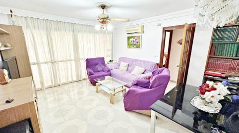 Foto 4 de Piso en venta en Los Guindos - Parque Mediterráneo - Santa Paula, Málaga