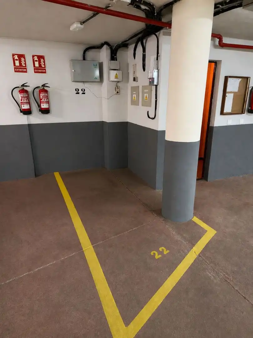 Einzelparkplatz zum Verkauf in Calle del Mesón de Paredes 77, imagen 4