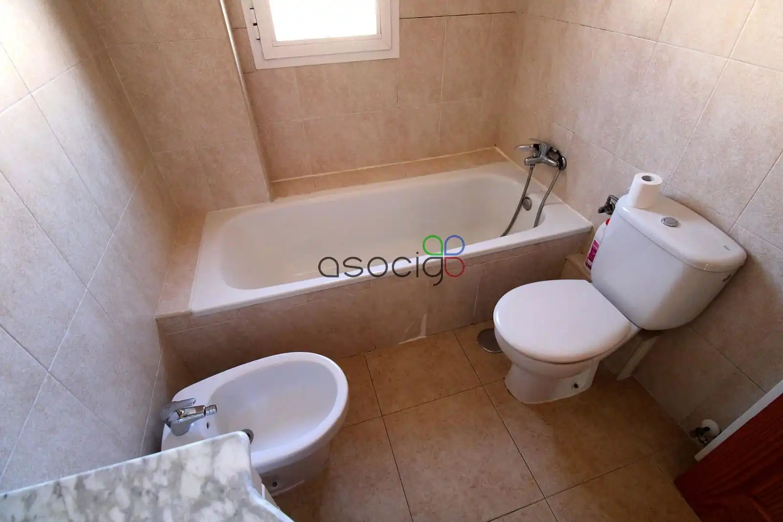 Baño de Casa adosada en venta en Azuqueca de Henares con Calefacción