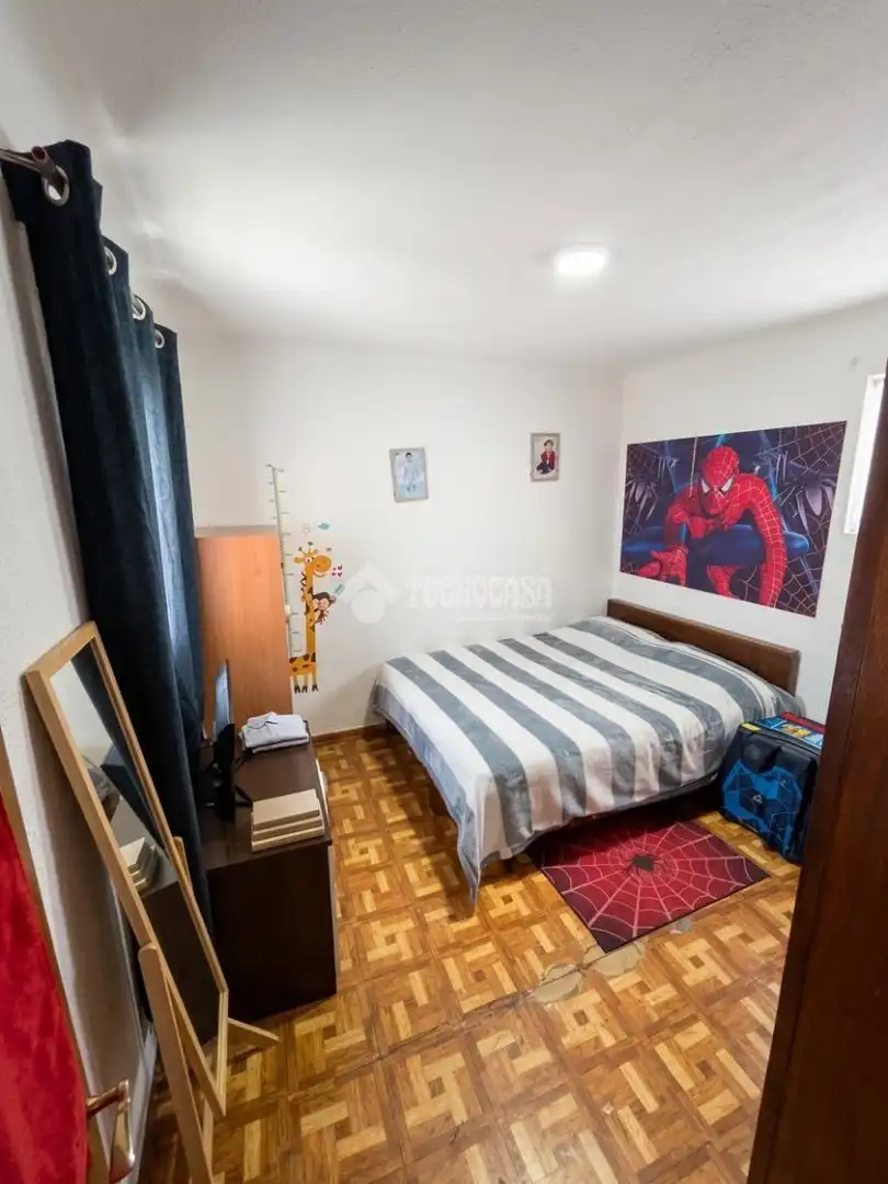Bedroom of Flat for sale in Madrid  with Air Conditioner and Balcony