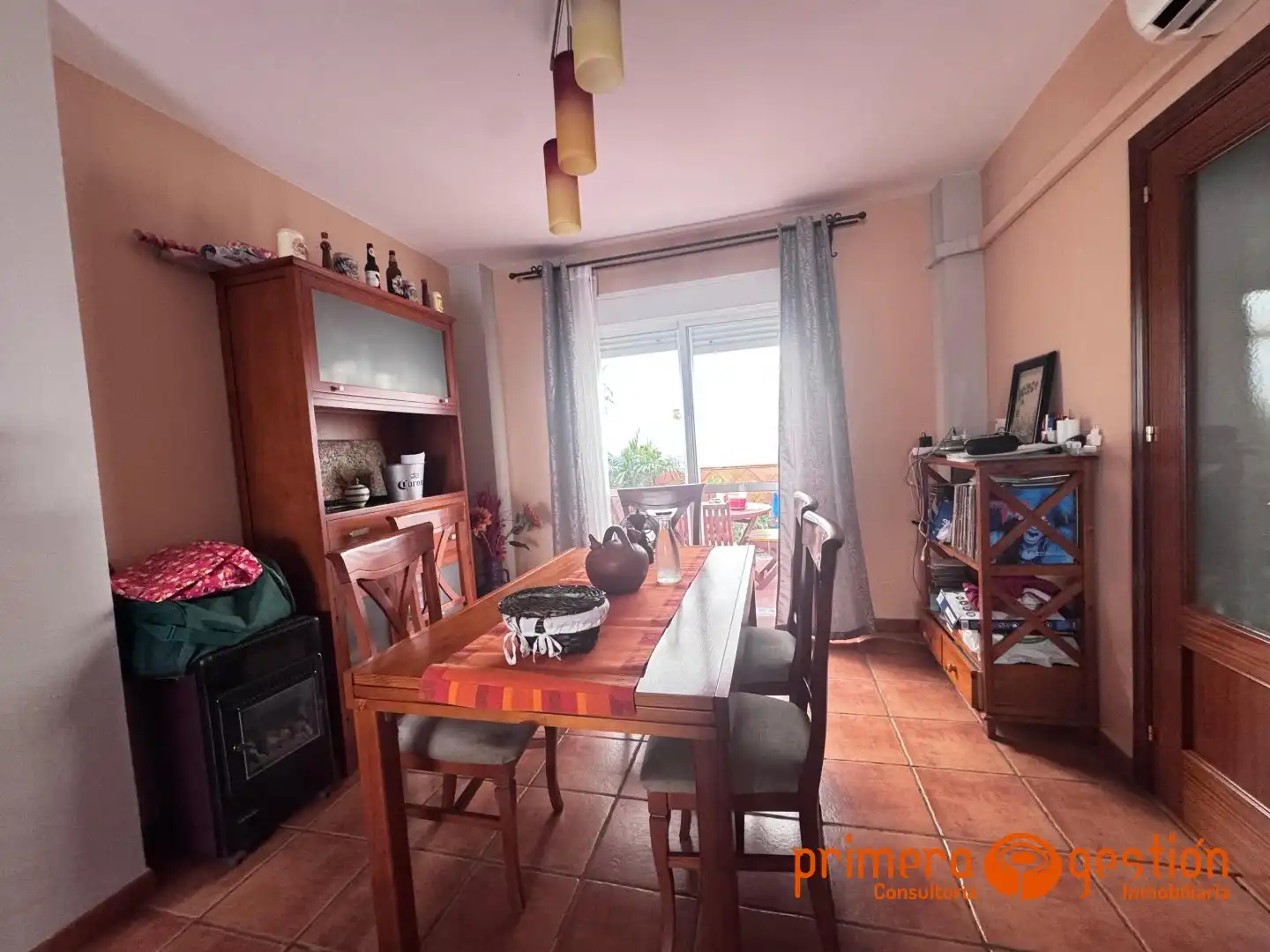 Comedor de Casa o chalet en venta en Carmona con Aire acondicionado, Calefacción y Balcón