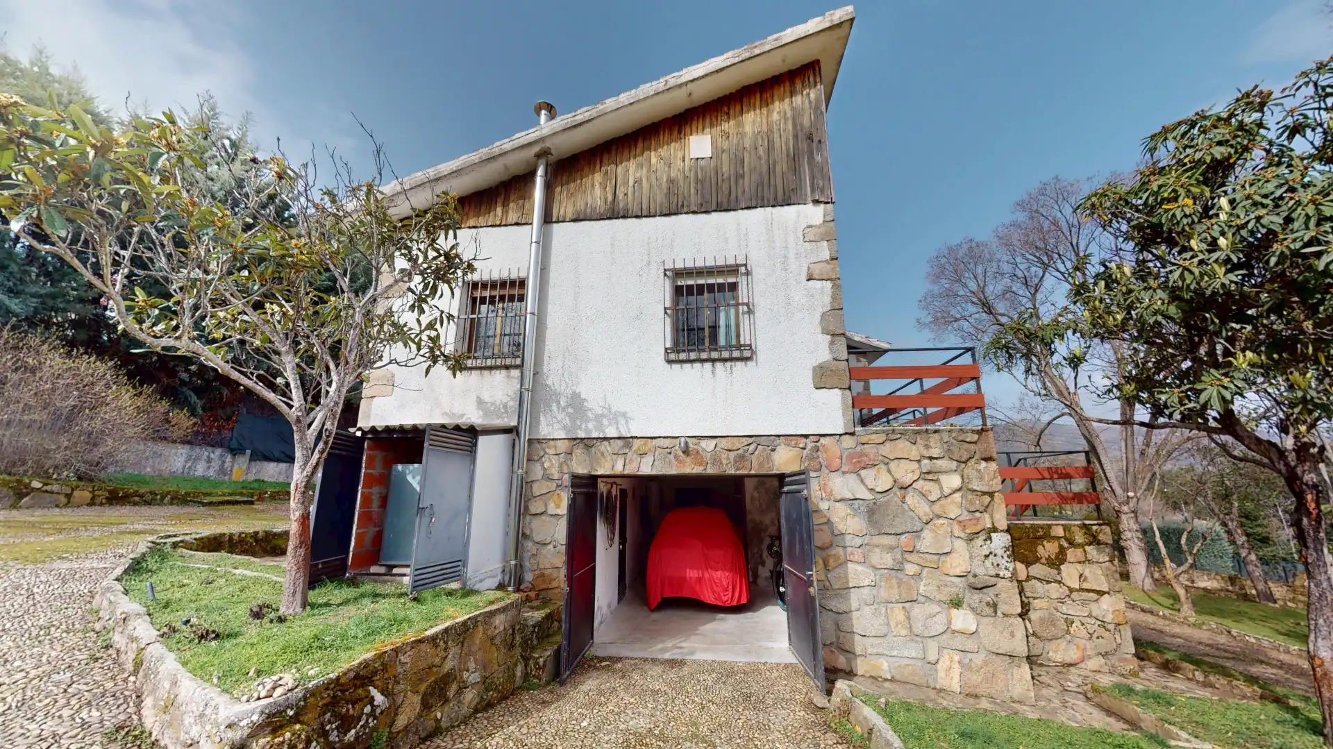 Vista exterior de Casa o chalet en venta en Robledo de Chavela con Calefacción, Jardín privado y Terraza
