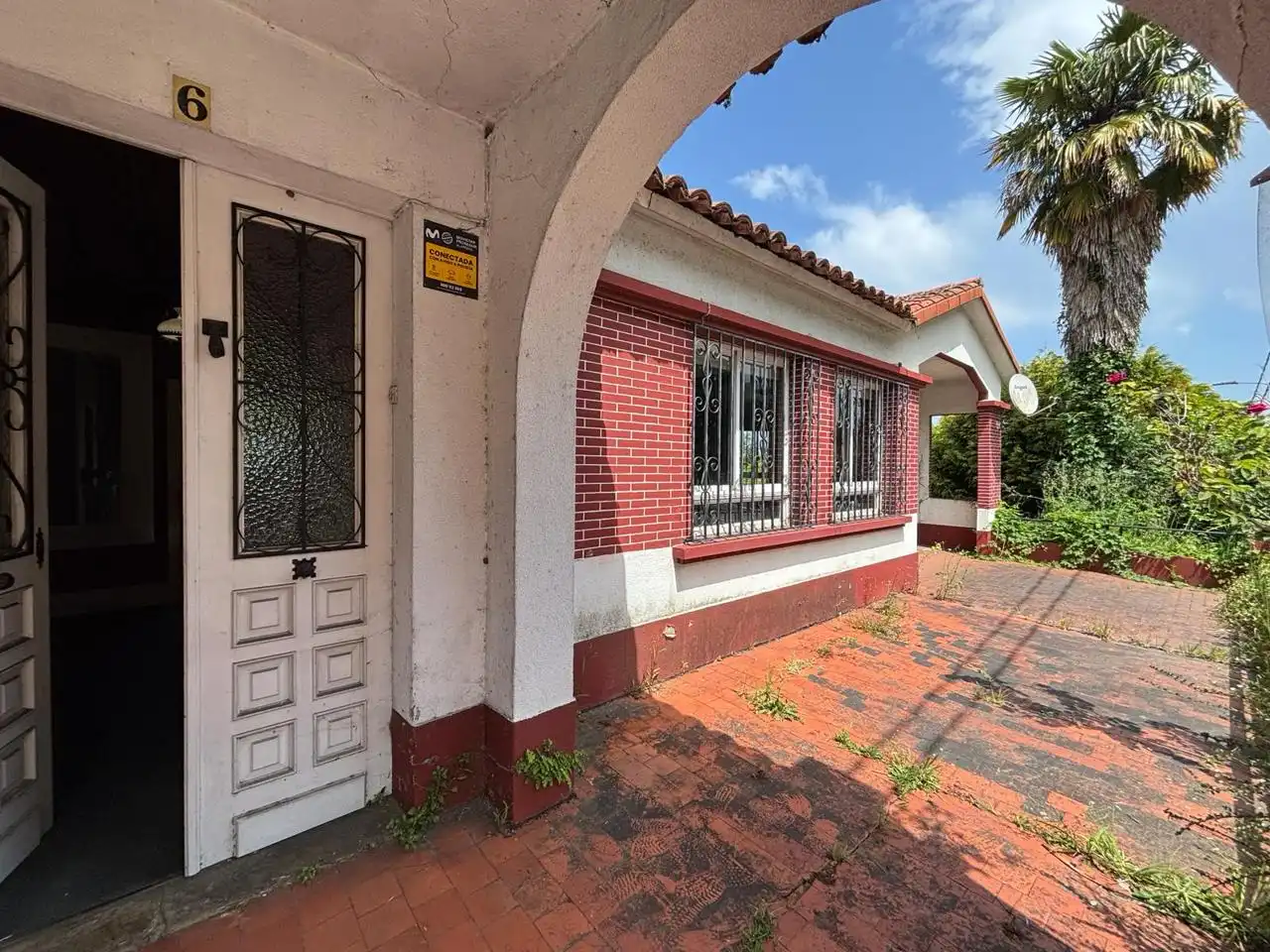 Vista exterior de Casa o xalet en venda en Betanzos amb Calefacció, Jardí privat i Terrassa