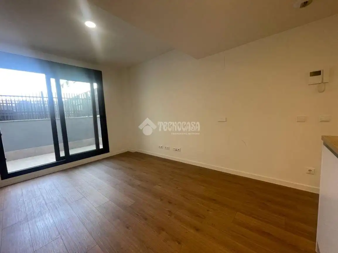 Habitación de Estudio en venta en San Sebastián de los Reyes con Aire acondicionado