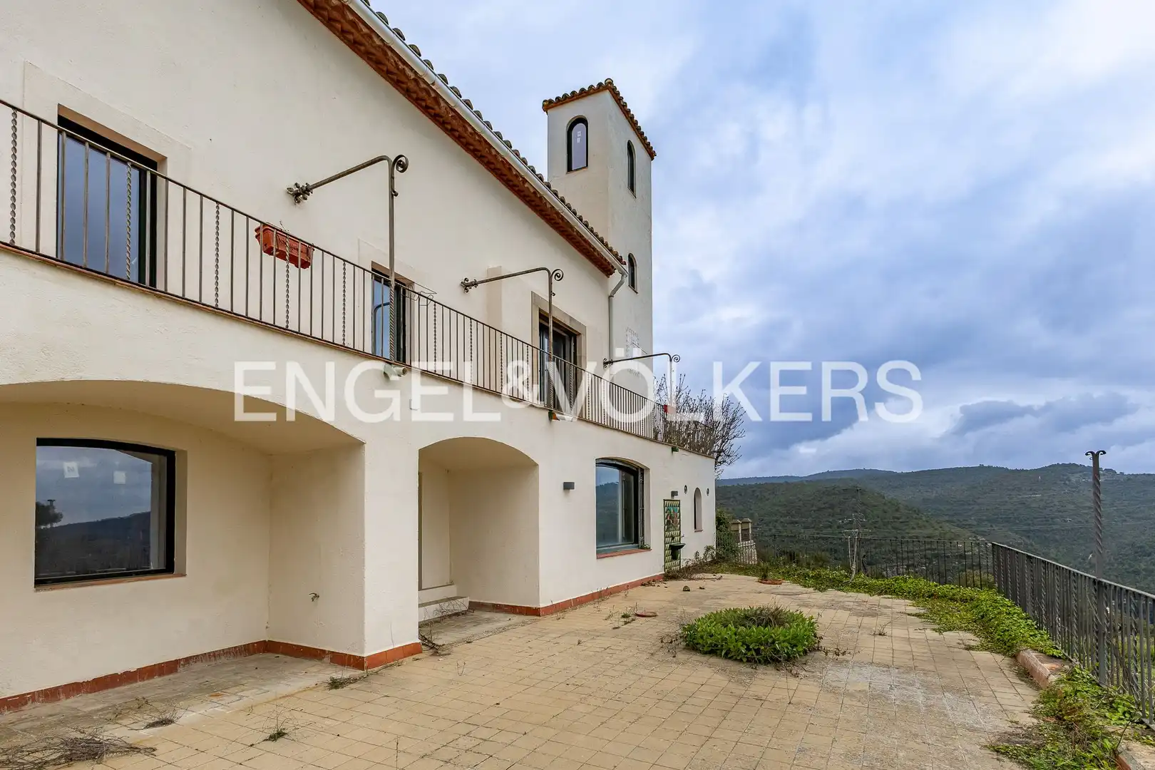 Vista exterior de Finca rústica en venda en Sant Quirze Safaja amb Calefacció, Jardí privat i Terrassa