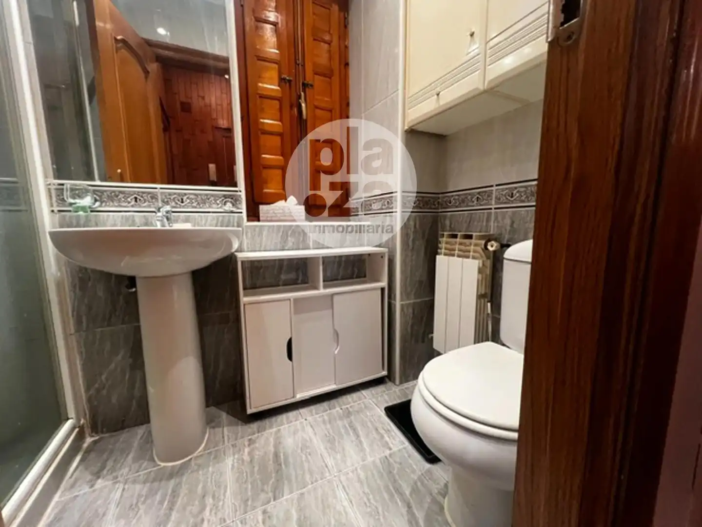 Bathroom of Flat for sale in Burgos  with Heating and Furnished