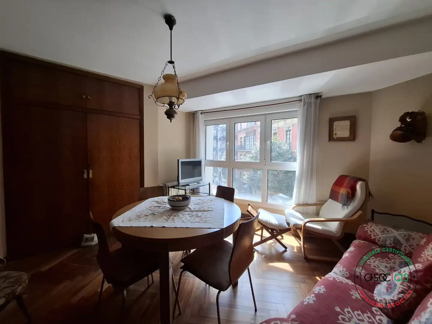 Sala d'estar de Pis en venda en Gijón  amb Calefacció, Parquet i Terrassa