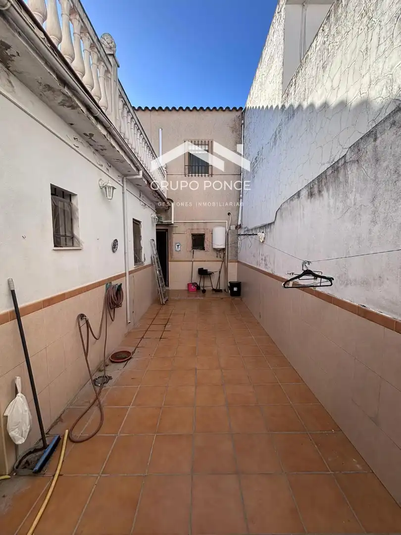 Exterior view of Houses for sale in Jerez de la Frontera  with Air Conditioner, Terrace and Storage room