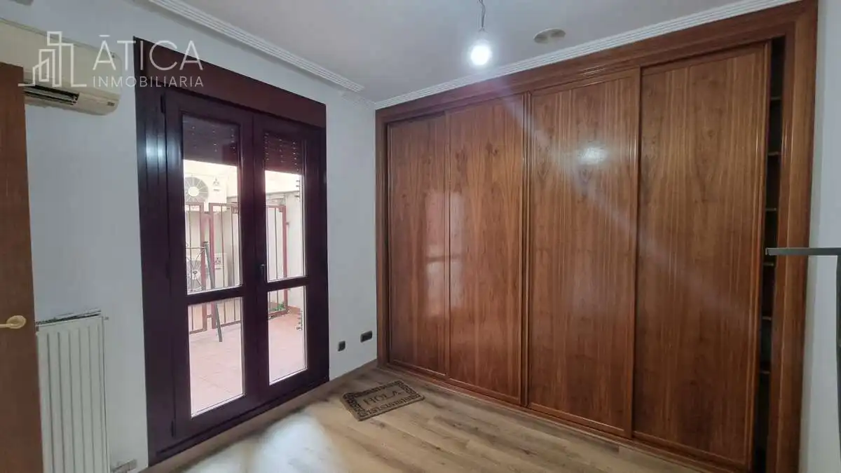 Habitación de Apartamento de alquiler en Salamanca con Calefacción y Amueblado