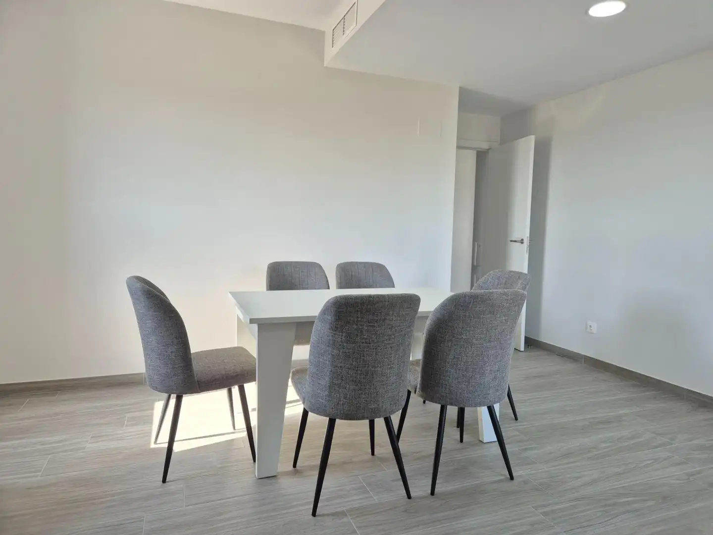 Esszimmer von Wohnung zur Miete in Dos Hermanas mit Klimaanlage, Heizung und Terrasse