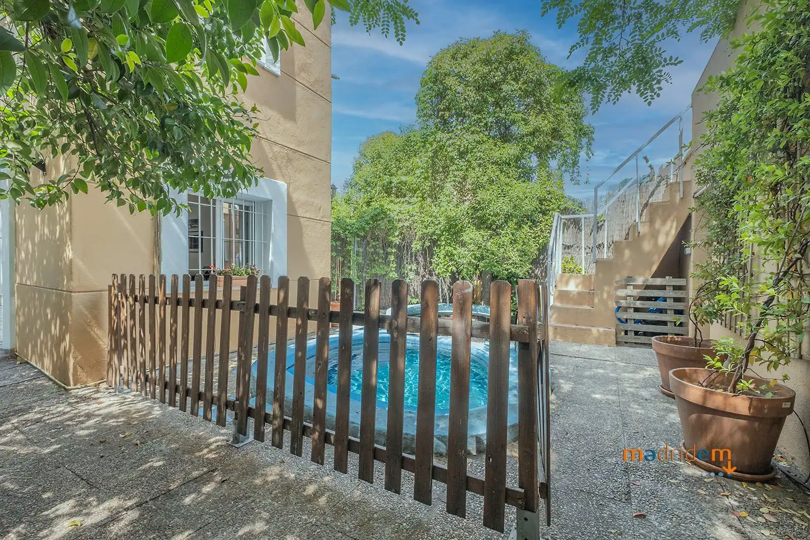 Swimming pool of Houses for sale in Madrid