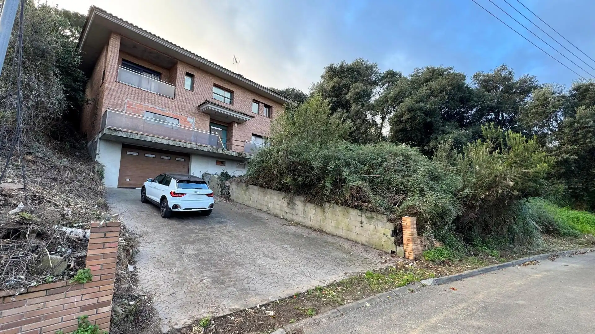 Vista exterior de Casa o xalet en venda en Palafolls amb Jardí privat, Terrassa i Traster