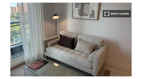 Photo 2 of Study to share in Virgen del Cortijo - Manoteras, Madrid