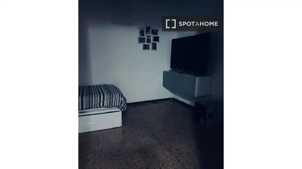 Habitación de Piso de alquiler en Barcelona con Aire acondicionado, Calefacción y Amueblado