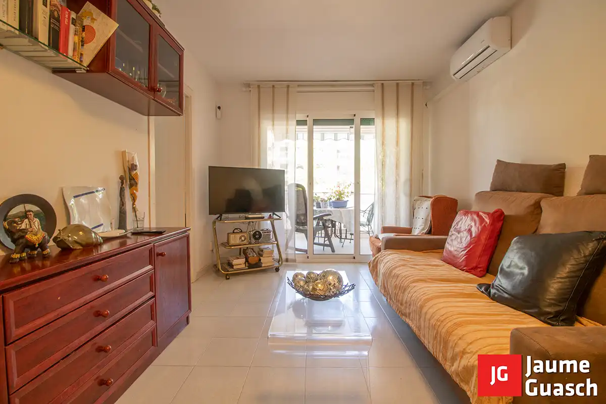 Apartamento en venta en N-340, 152, Barri Marítim