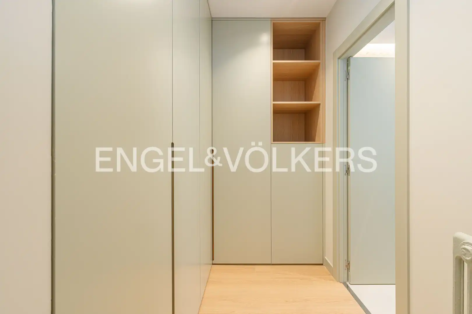 Wohnung zum Verkauf in Madrid mit Klimaanlage und Heizung