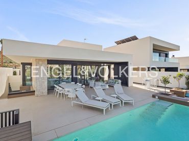 Casa con piscina in vendita a Algorfa