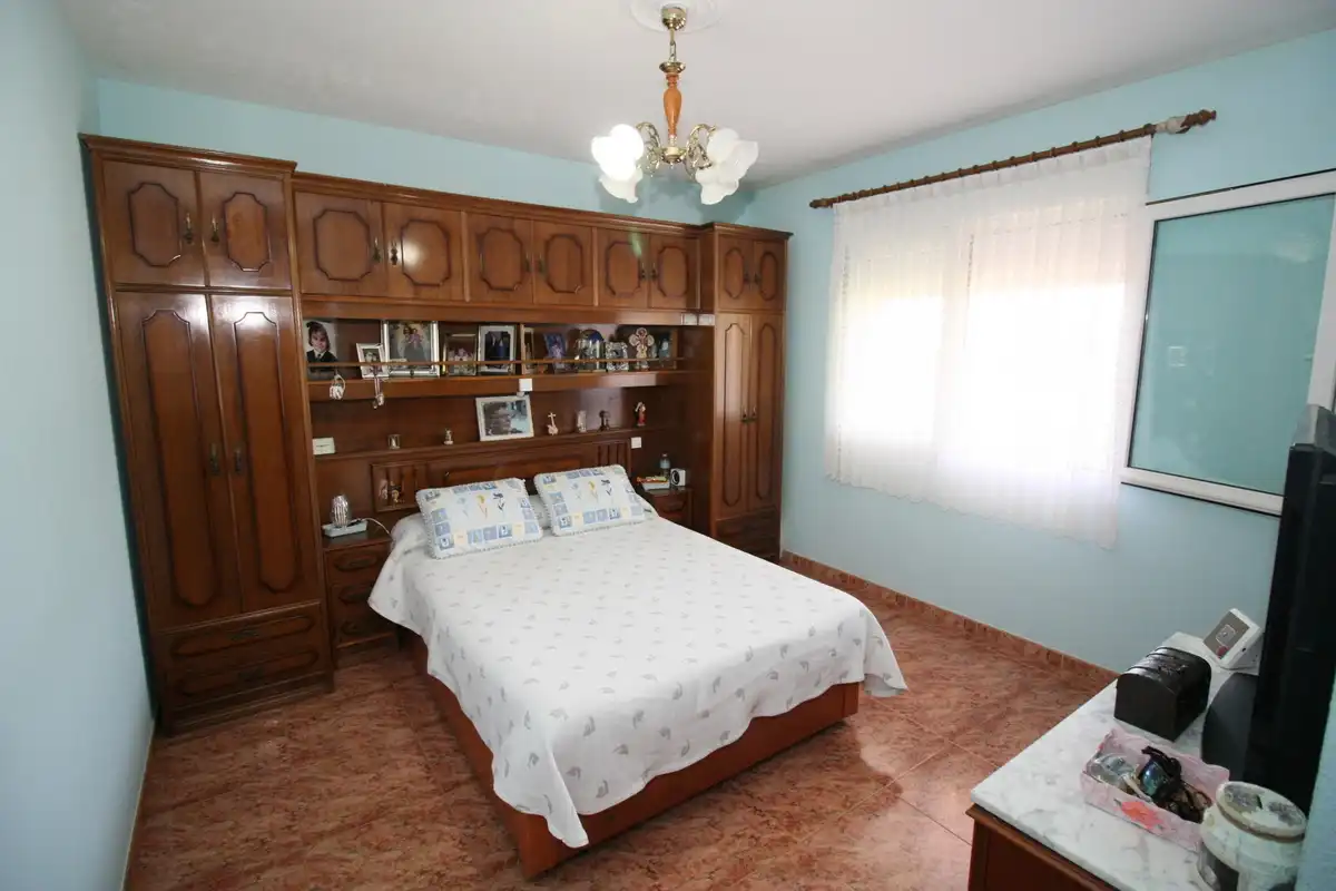 Habitación de Casa o chalet en venta en Mombeltrán con Calefacción, Jardín privado y Terraza