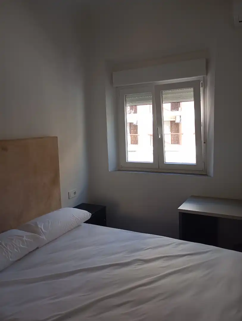 Schlafzimmer von Wohnung zur Miete in Granada mit Klimaanlage, Heizung und Möbliert