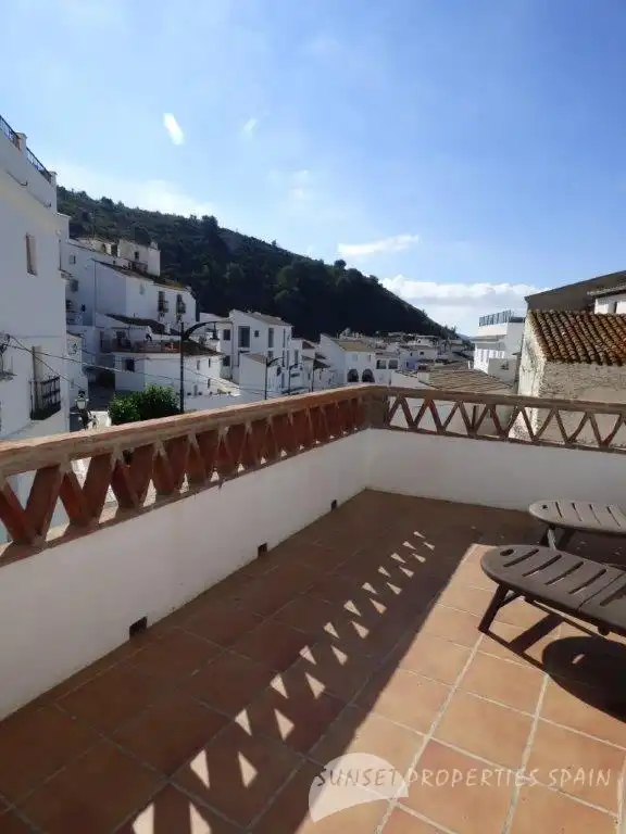 Terrassa de Casa adosada en venda en Salares amb Terrassa