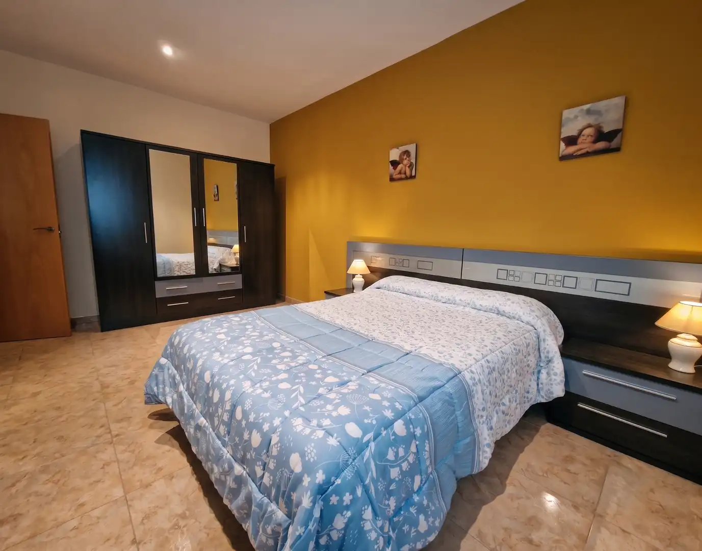 Habitación de Casa o chalet en venta en Linares con Calefacción, Jardín privado y Amueblado