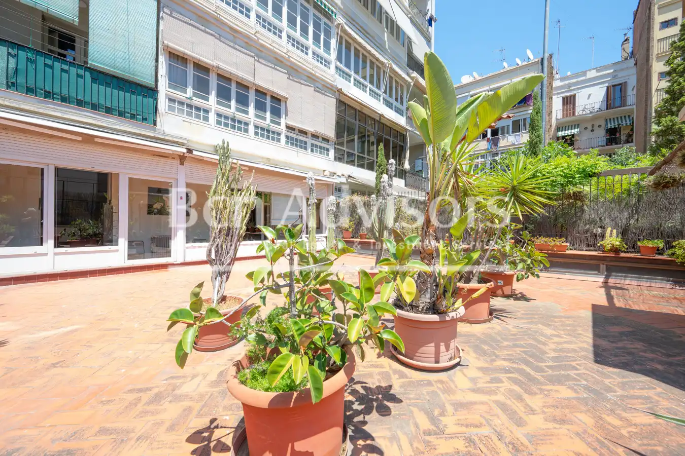 Piso con terraza en venta en Carrer de València, imagen 9