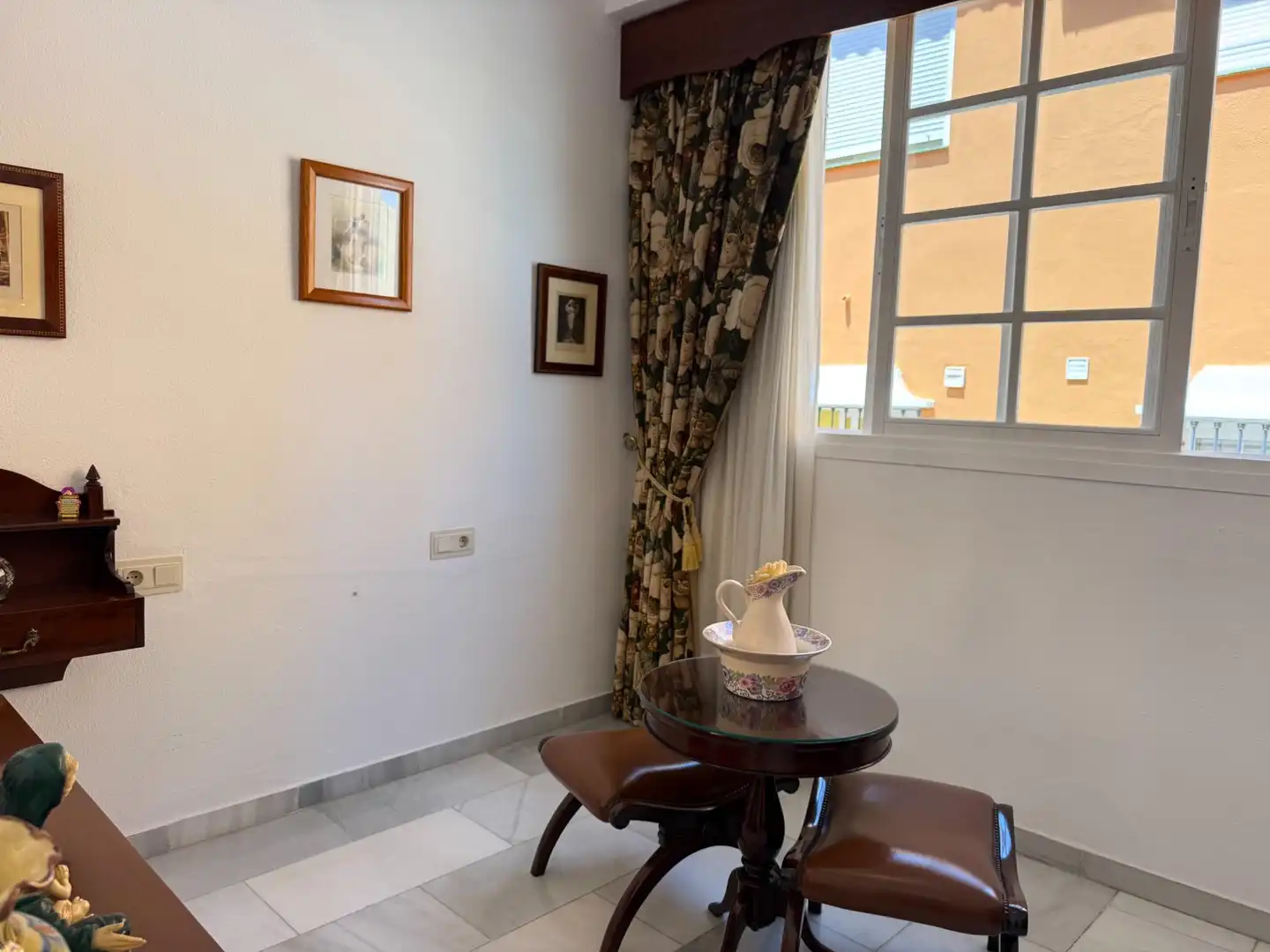 Menjador de Casa adosada en venda en Málaga amb Aire condicionat, Calefacció i Jardí privat