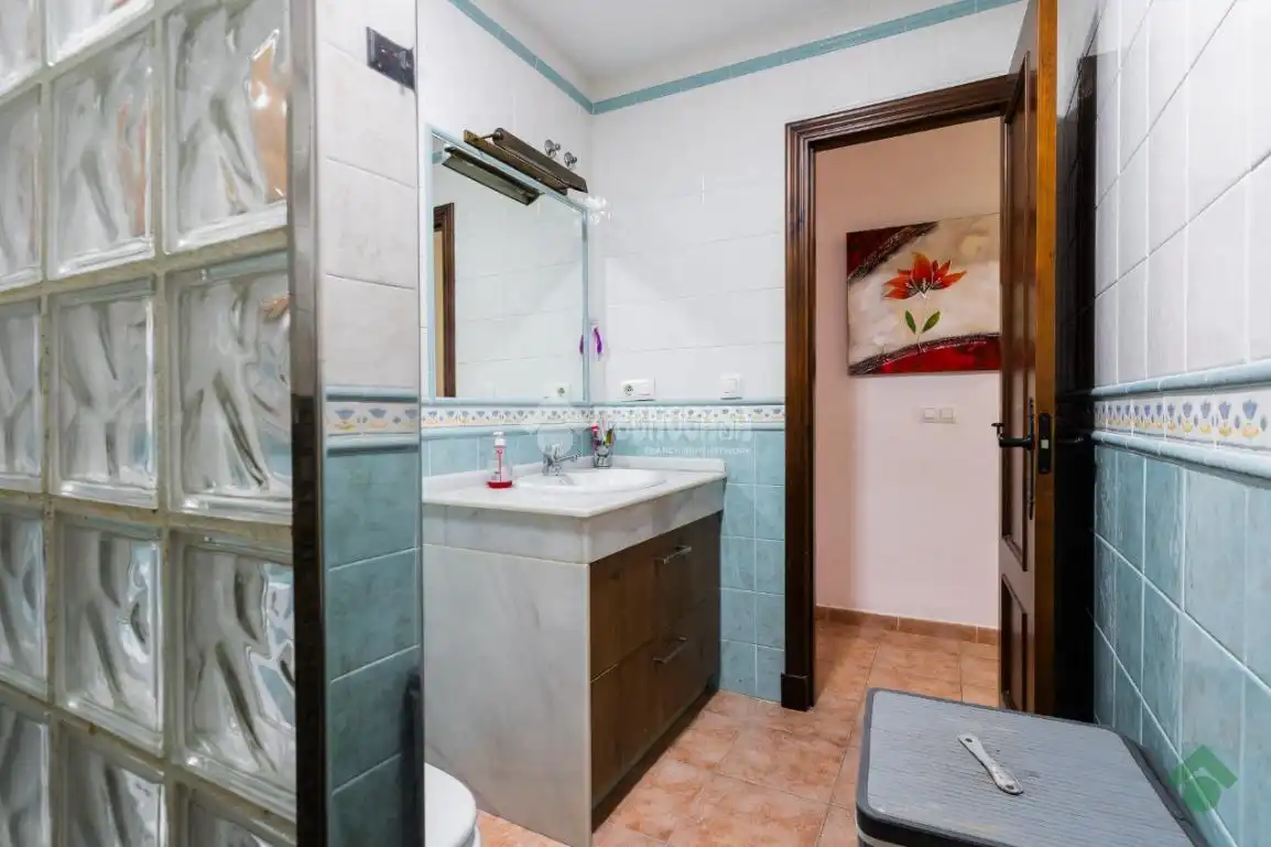 Bathroom of Flat for sale in Chiclana de la Frontera  with Air Conditioner