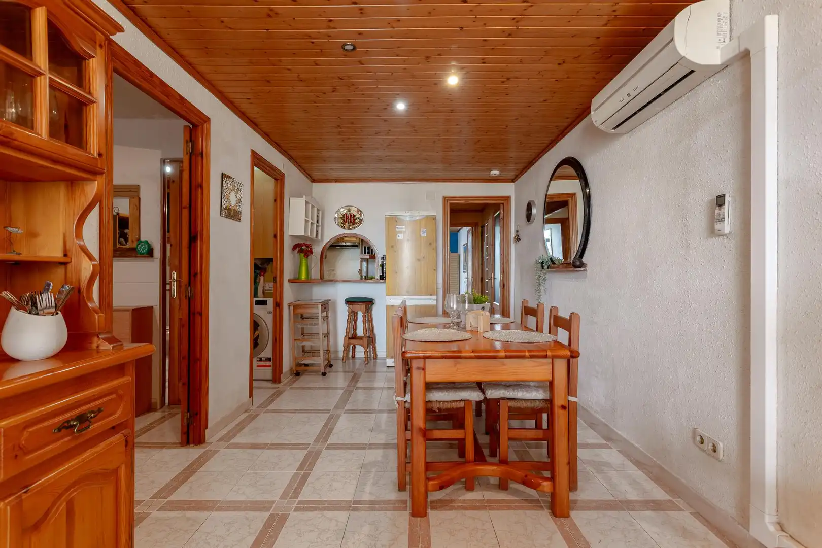 Menjador de Apartament en venda en Salou amb Aire condicionat, Jardí privat i Terrassa