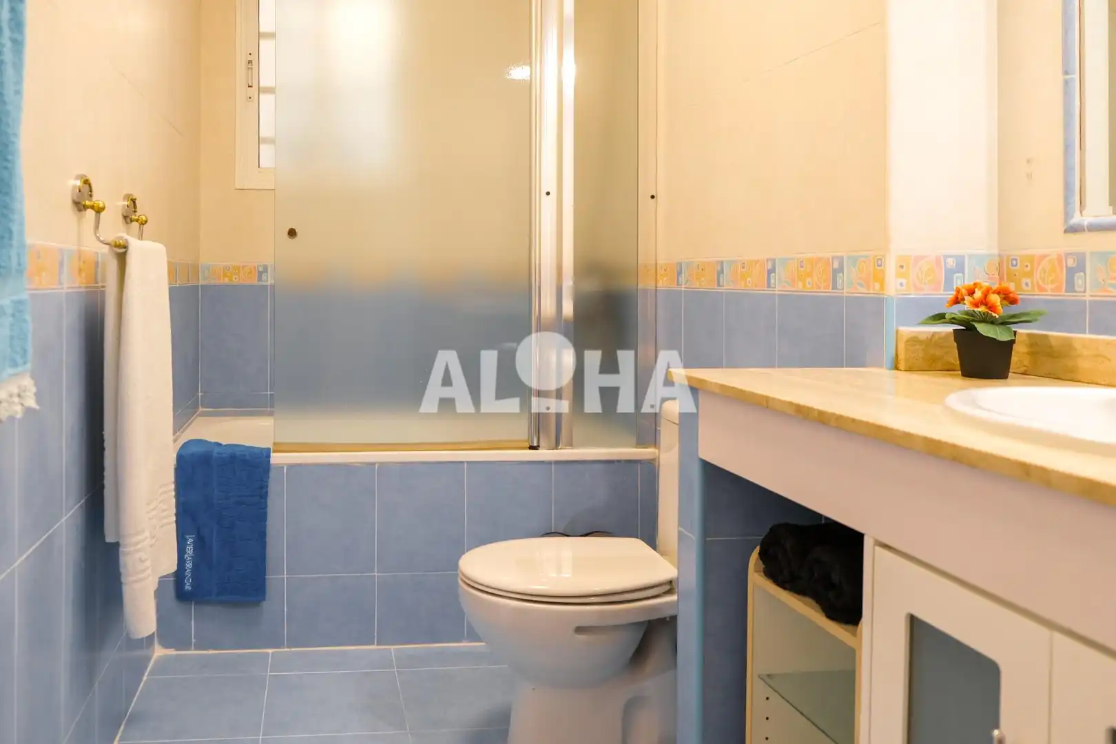 Baño de Apartamento de alquiler en Moncada con Amueblado y Balcón