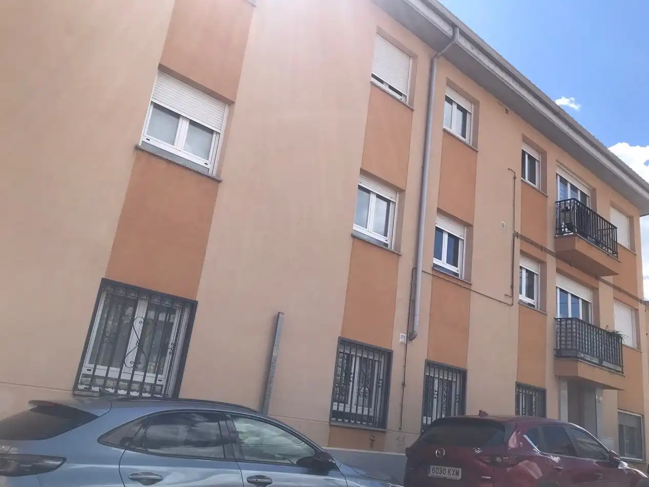 Vista exterior de Ático en venta en Collado Mediano, Madrid