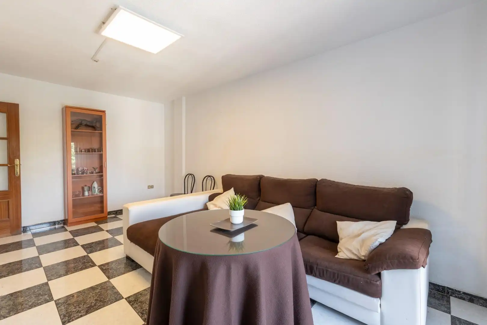 Sala de estar de Piso en venta en Granada con Aire acondicionado, Calefacción y Balcón