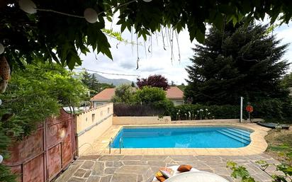 Swimming pool of Single-family semi-detached for sale in Becerril de la Sierra  with Heating, Private garden and Storage room