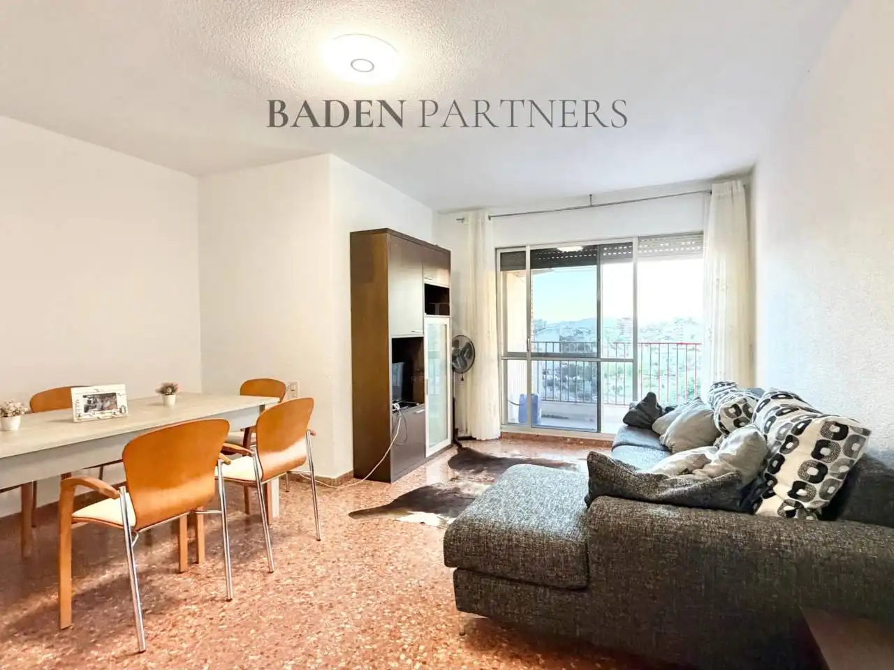 Flat for rent in Avenida María Auxiliadora, Casco Urbano