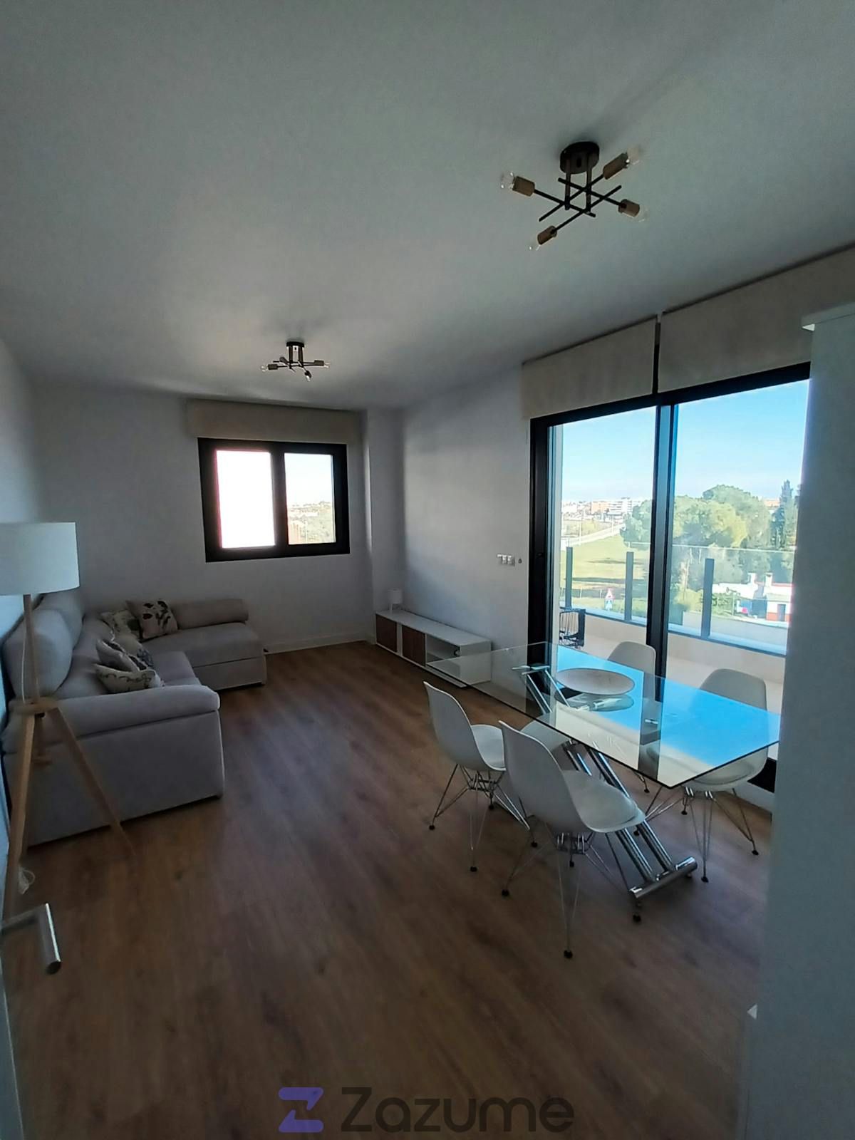 Wohnzimmer von Wohnung zur Miete in Mairena del Aljarafe mit Klimaanlage, Heizung und Privatgarten