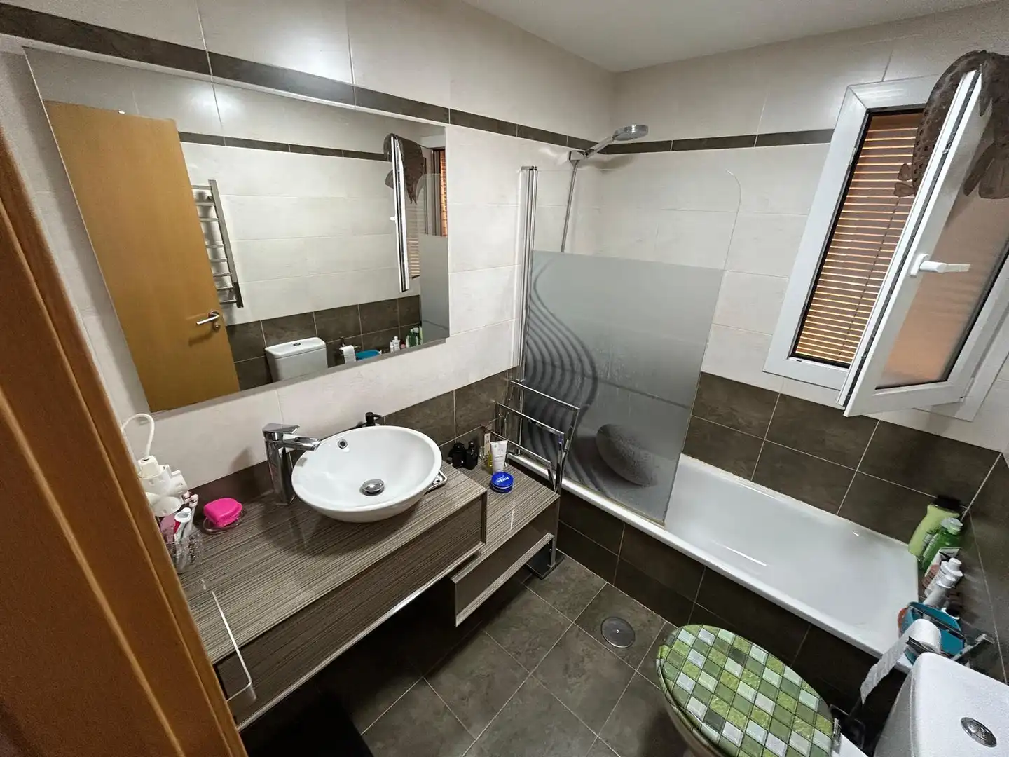Bathroom of Flat for sale in Ciudad Real  with Air Conditioner, Heating and Terrace
