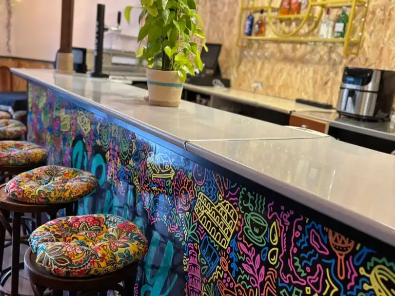 Local comercial en traspaso en Plaça Hostal 11