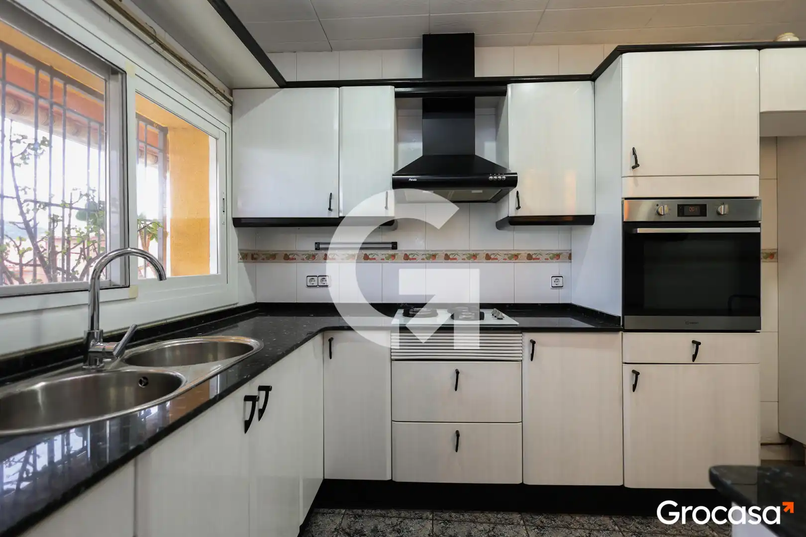 Kitchen of Houses for sale in Sant Vicenç Dels Horts  with Private garden, Terrace and Storage room
