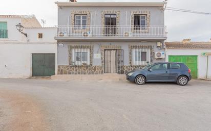 Vista exterior de Casa o xalet en venda en Chimeneas amb Terrassa i Balcó