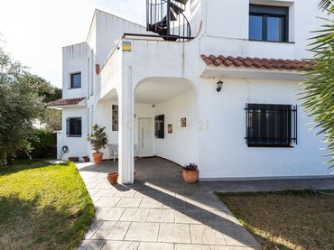 Casa con balcón en venta en Avinguda Marquesa de Grigny, Banyeres del Penedès, Spain 45