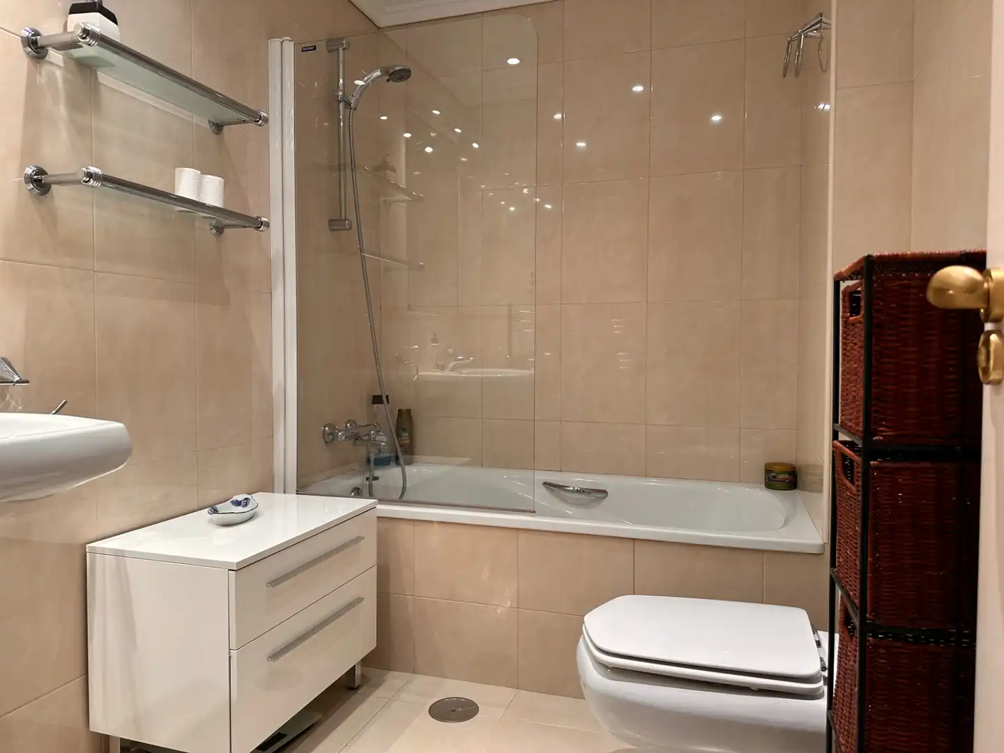 Bathroom of Flat for rent in Santander  with Heating, Parquet flooring and Terrace