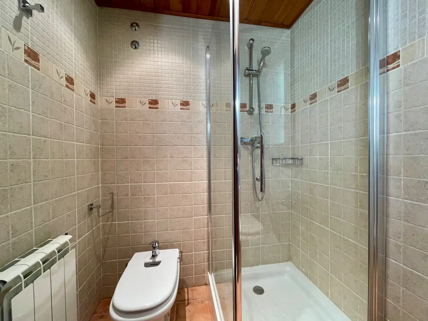 Bathroom of Duplexes for sale in Setcases  with Heating, Parquet flooring and Furnished