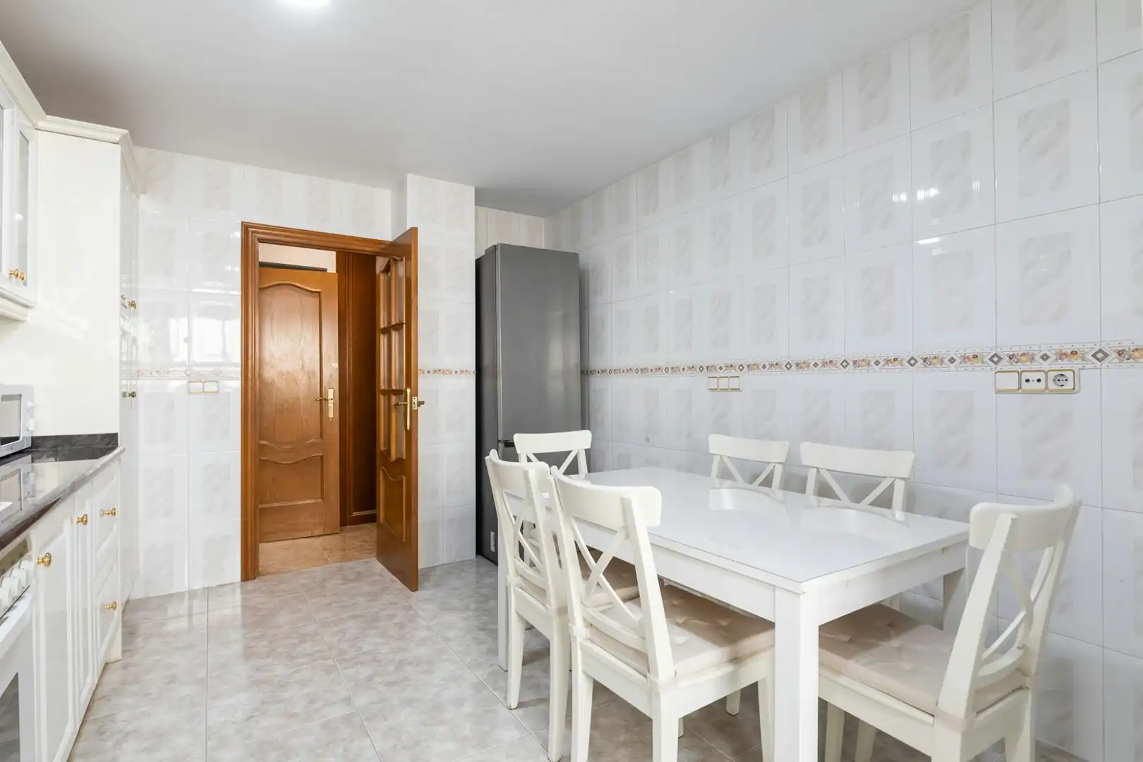 Kitchen of Flat for share in Valencia  with Heating and Washing machine